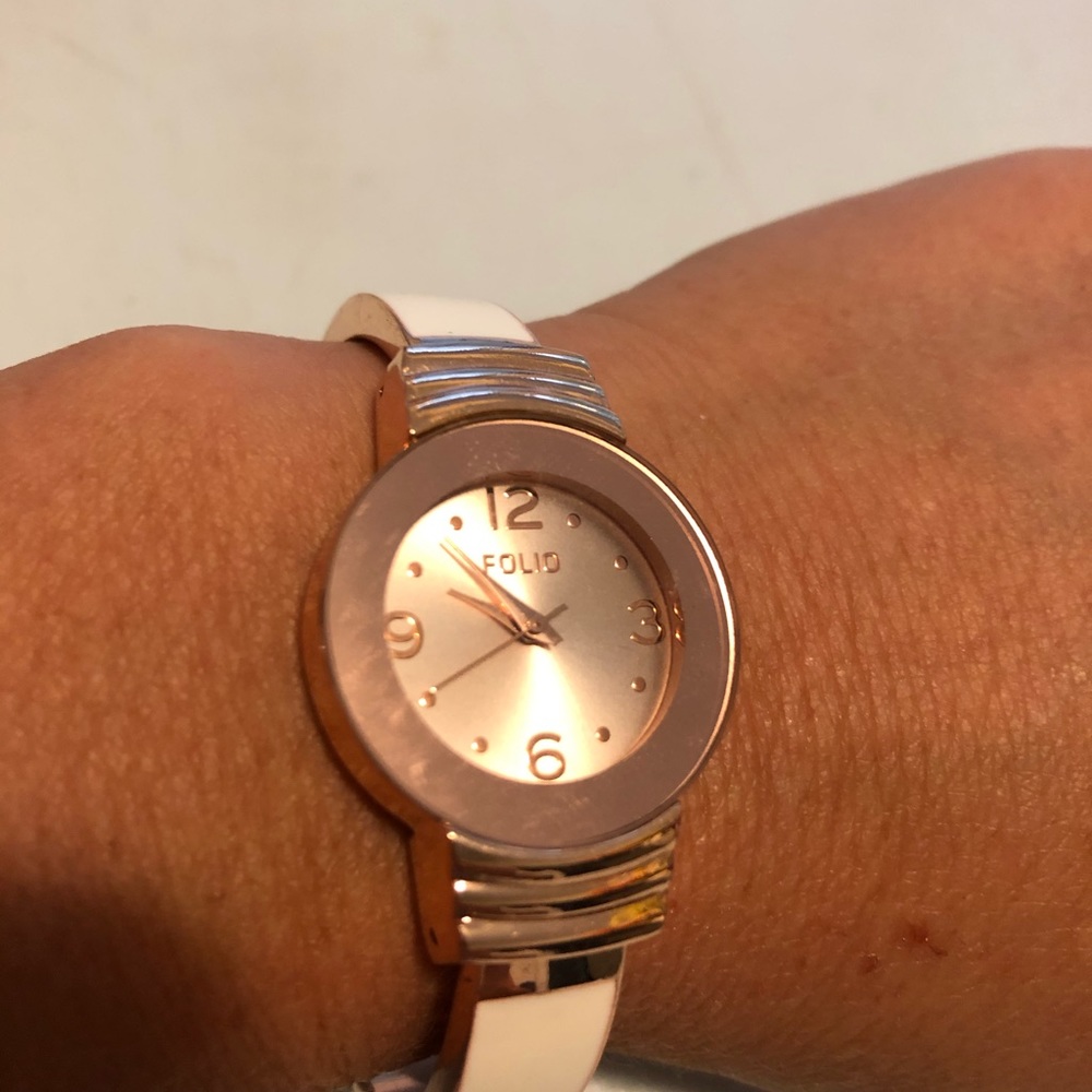 Watch - Picture 2 of 6